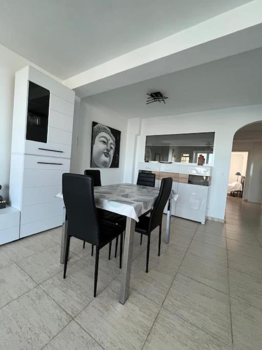 Apartamento Centrico Con Vistas Espectaculares Denia Bagian luar foto